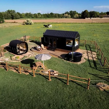 Hytte Fonneuve Les Crins - Parcel Tiny House - Tiny House Entouree Par Les Chevaux A 45mn De Toulouse Mae-5113 *
