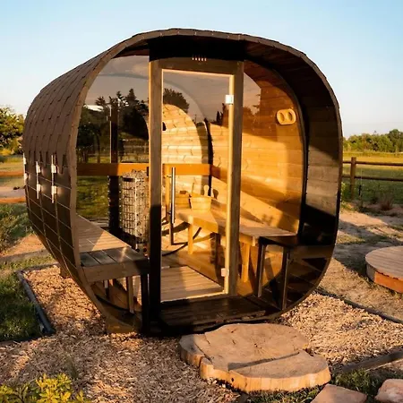 Fonneuve Les Crins - Parcel Tiny House - Tiny House Entouree Par Les Chevaux A 45mn De Toulouse Mae-5113 *