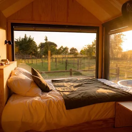 Chata Fonneuve Les Crins - Parcel Tiny House - Tiny House Entouree Par Les Chevaux A 45mn De Toulouse Mae-5113 *