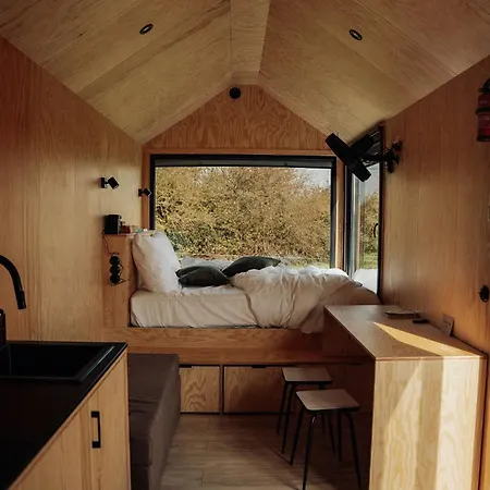 Chata Fonneuve Les Crins - Parcel Tiny House - Tiny House Entouree Par Les Chevaux A 45mn De Toulouse Mae-5113