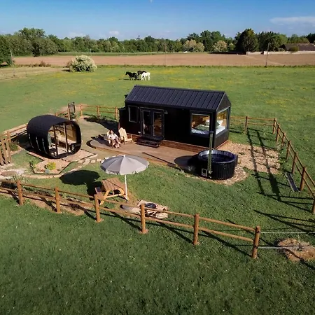 Fonneuve Les Crins - Parcel Tiny House - Tiny House Entouree Par Les Chevaux A 45mn De Toulouse Mae-5113 Chata *